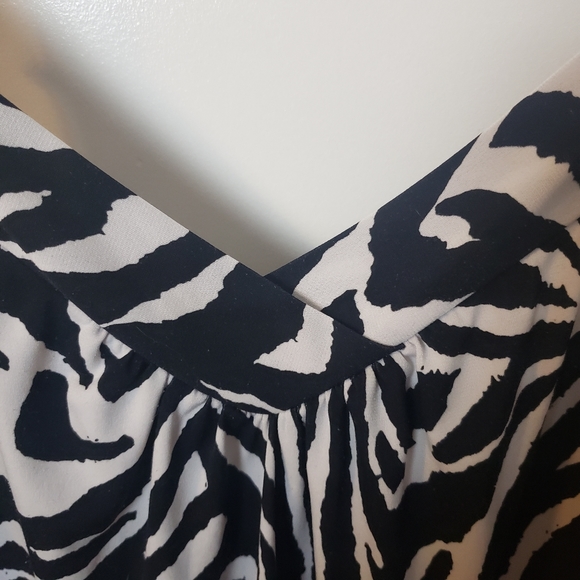 Susan Lawrence Woman Zebra Print Tank Top Shirt - Picture 2 of 5